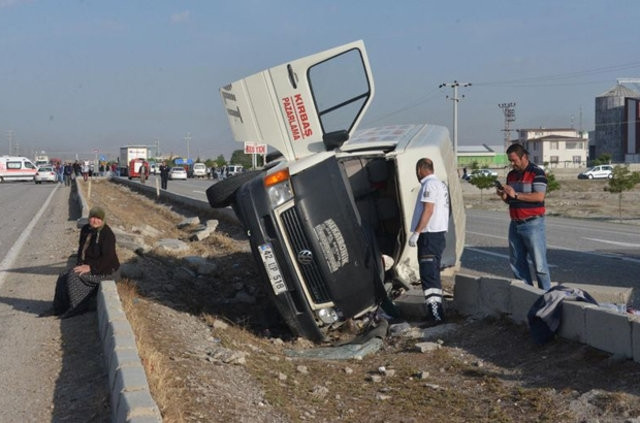 Konya'daki katliam gibi kaza ! Ölü ve yaralılar var...