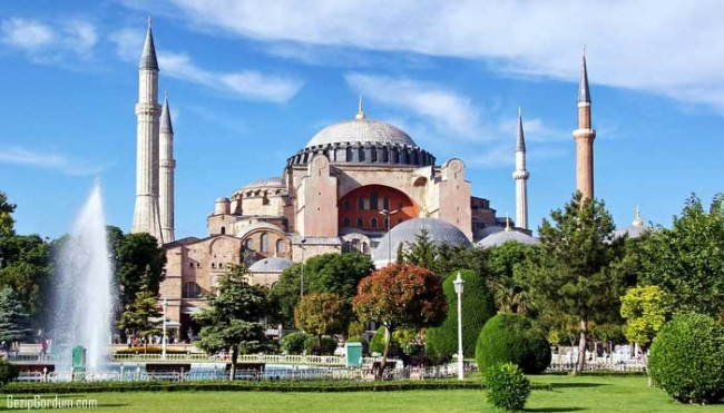 Ramazan boyunca Ayasofya'da Kur'an-ı Kerim okunacak