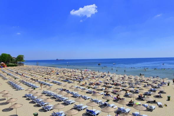 İstanbul plajlarında sezon açıldı
