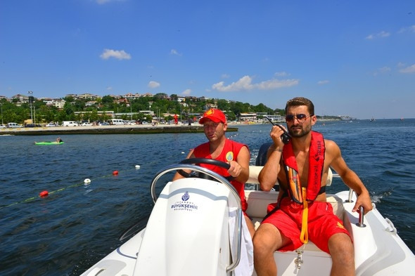 İstanbul plajlarında sezon açıldı