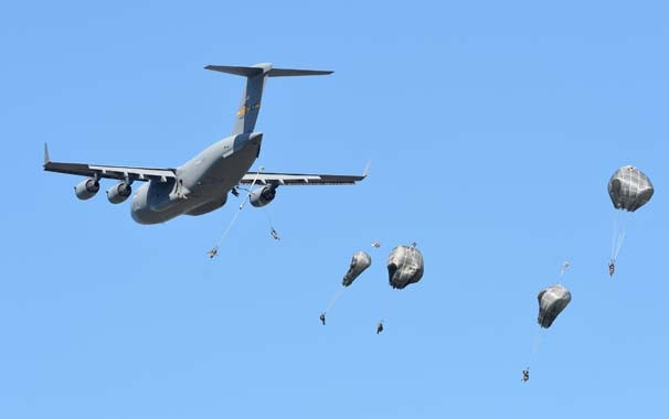 NATO'dan Rusya'ya gözdağı