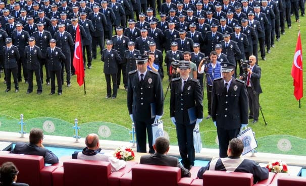 Bugün mezun oldular ! Onlar artık komiser yardımcısı.. - Resim: 2