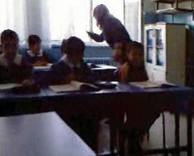 Dayakçı öğretmene hapis şoku!