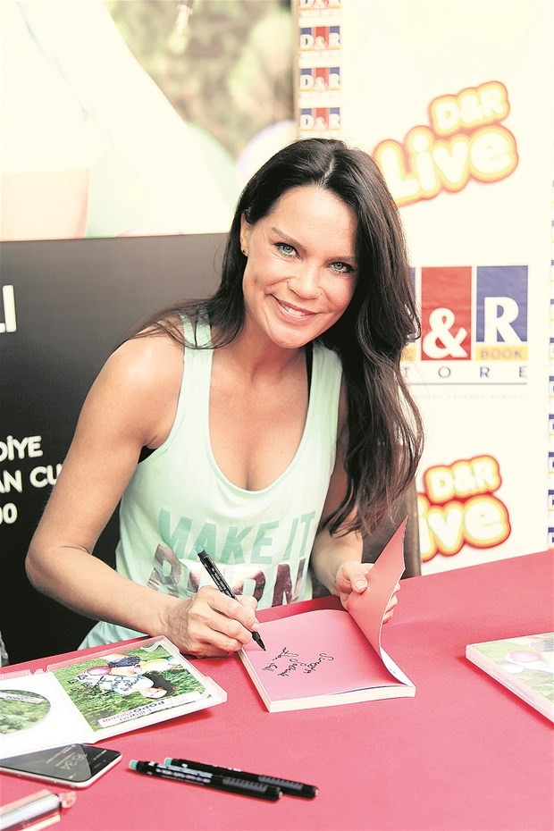 Ebru Şallı