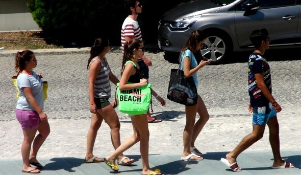 Bodrum'a bir anda 4 bin 500 turist giriş yaptı