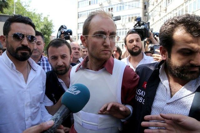 Atalay'a 'pornocu' diyen arkadaşı o gerçeği ortaya çıkard