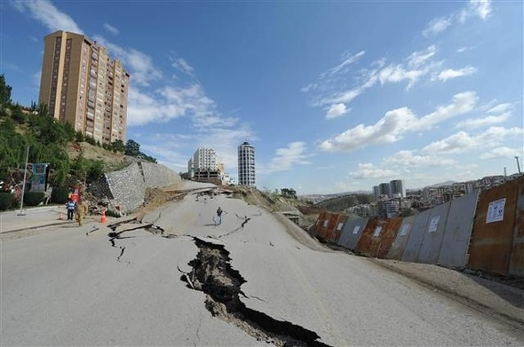 Ankara'da çöken yol için açıklama geldi