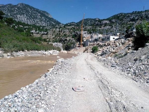 Rafting cenneti Köprüçay'da balık ölümleri