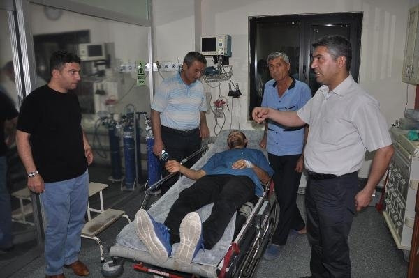 Hemşire ve hasta bakıcıya saldırdılar