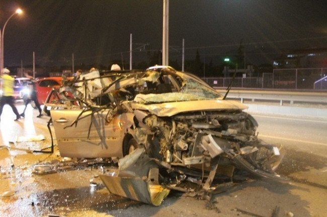 Kocaeli'de feci kaza: 1 ölü 2 yaralı