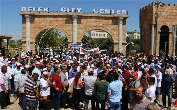 Antalya esnafı kepenk kapattı