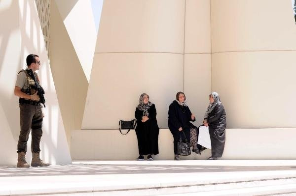 Erdoğan ve Gül cenazede bir araya geldi