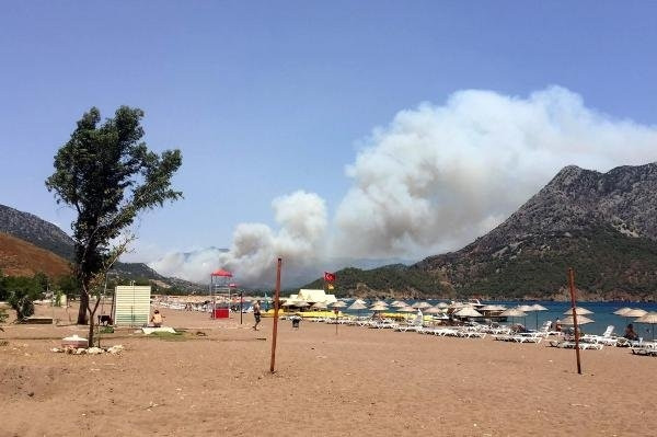 Antalya'da yangın Adrasan'a sıçradı !