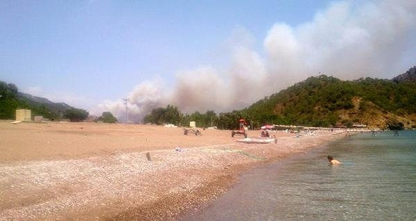 Antalya'da yangın Adrasan'a sıçradı !