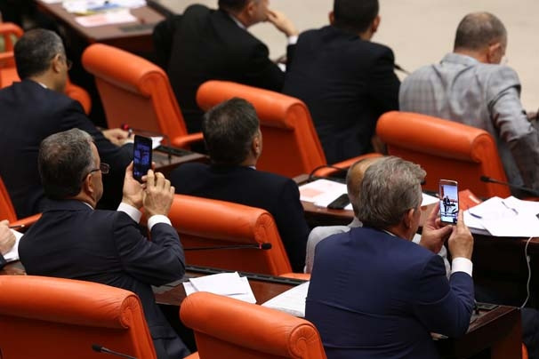 Baykal 6 yıl sonra kürsüde