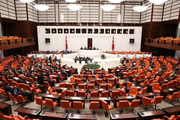 Baykal 6 yıl sonra kürsüde