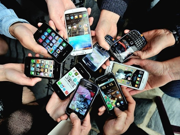 Telefonlara zam geliyor! Yeni fiyatlar dudak uçuklattı