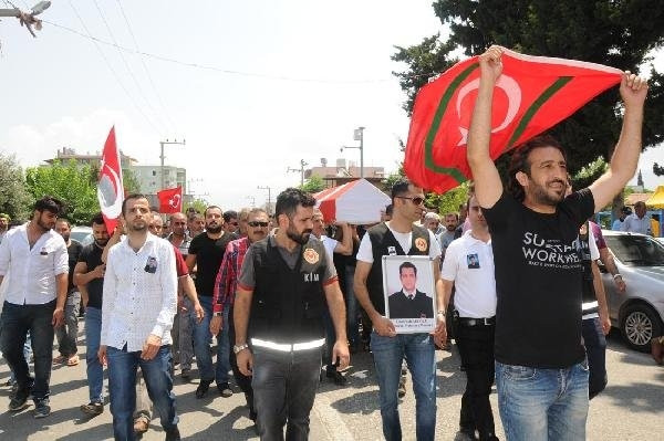Kahraman şehidi 10 bin kişi uğurladı