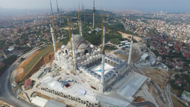 Çamlıca Camisi'nde ilk namaz bu akşam
