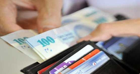 Memur emeklisine en az 81 en çok 400 lira zam!
