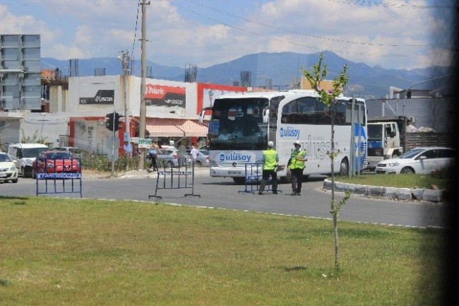 Akçay araç girişine kapatıldı !