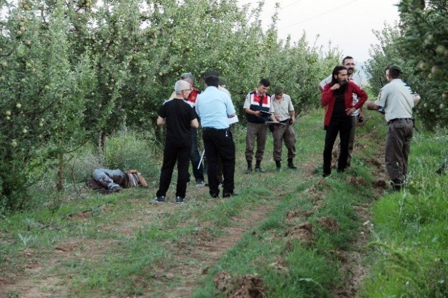 Elma bahçesinde kan donduran ceset !