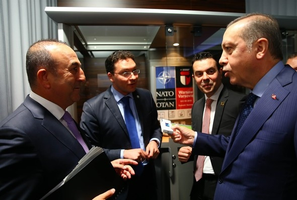 Erdoğan, Bulgar bakana sigarayı bıraktırdı