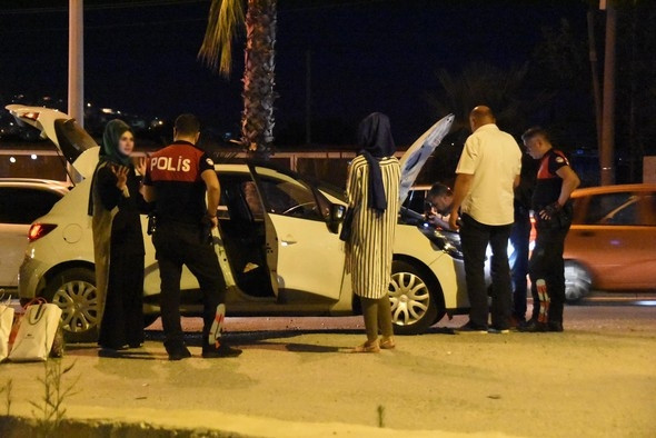 Üniversiteli kızlara kiralık araba şoku !