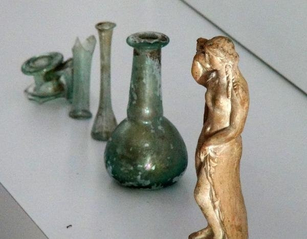 İstanbul'da 2 bin yıllık afrodit heykeli yakalandı