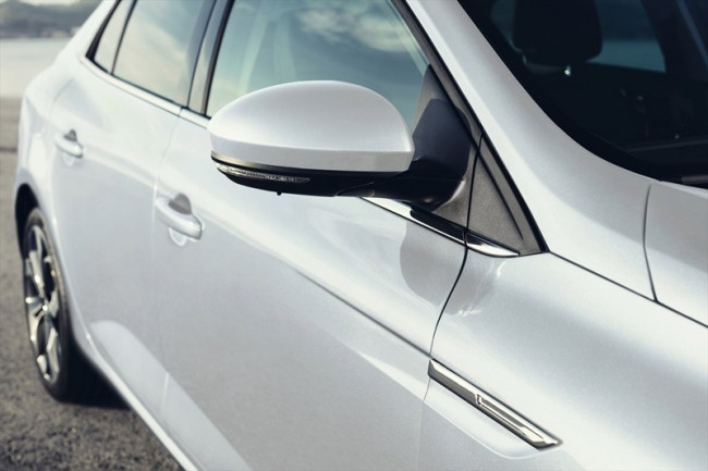 İşte yeni Renault Megane Sedan