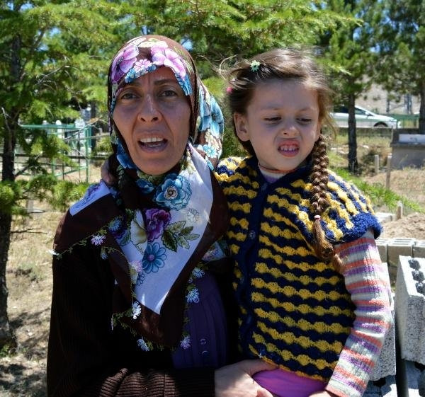 Polisleri şehit eden gence cenaze namazı