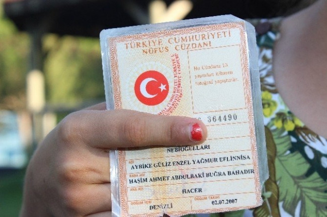 Baba - kızın ismi şaşkına çeviriyor !