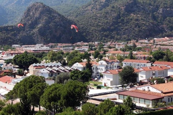 İslami otelden paraşütçülere olay suçlama