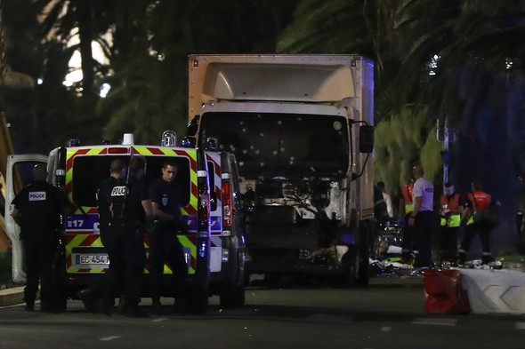Fransa'da kamyon dehşeti: 84 ölü, 50 ağır yaralı
