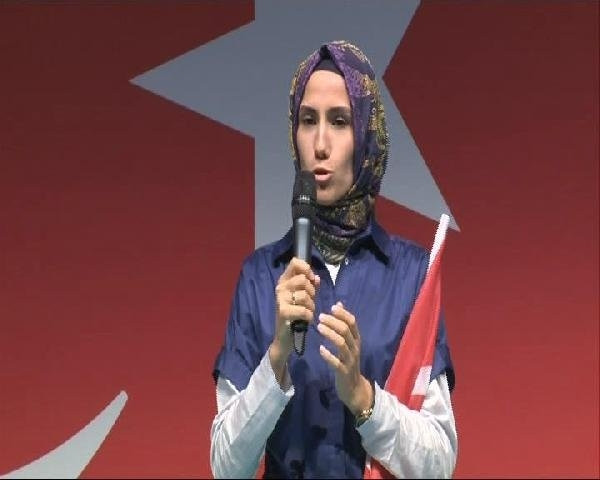 Erdoğan'ın çocukları Kısıklı'da konuştu