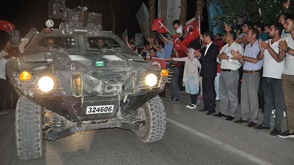 Bitlis'te askere coşkulu karşılama !