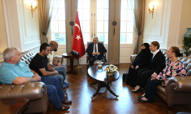 O gecenin simgelerine üst düzey ağırlama