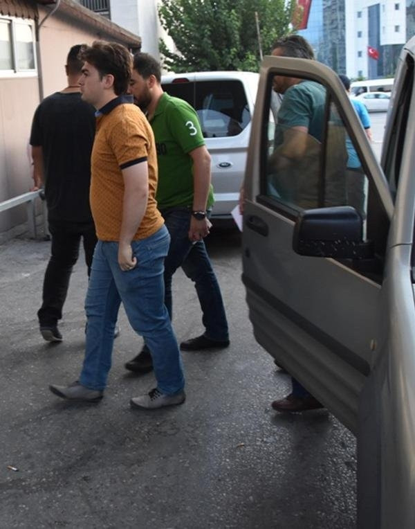 Polislere FETÖ operasyonu