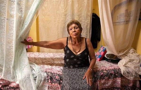 İşte "emekli" hayat kadınlarının hayatı