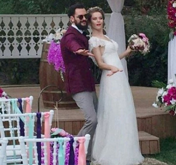 Ve Mutlu son! Burcu Biricik evlendi