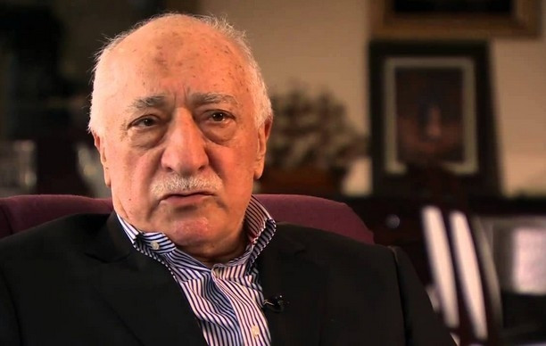 İğrenç oyunu ortaya çıktı ! "Grup seks yapıyor..."