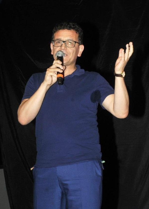 Vali yanlış gözaltılar için özür diledi