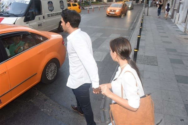Neslihan'ın dekoltesi