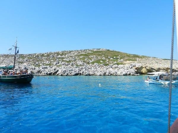 Yunan kayalıklarında Türk bayrağı iddiası