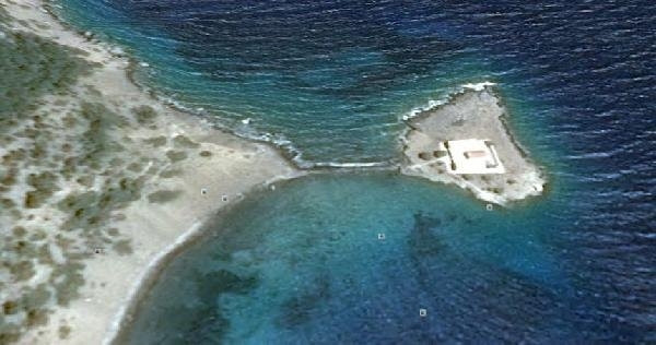 Yunan kayalıklarında Türk bayrağı iddiası