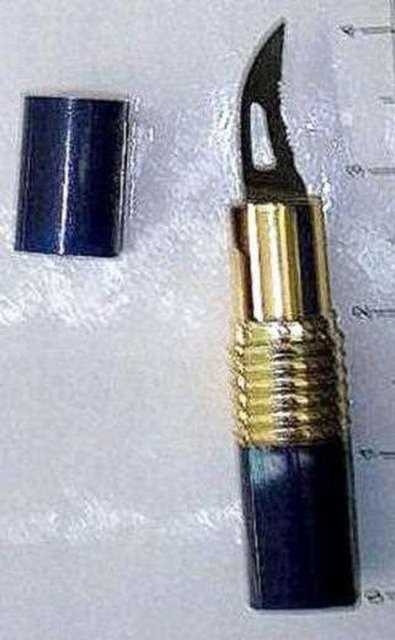 Mermi-Bomba-Füze-Para ve daha niceleri! Havalimanı güvenliğine yakalandı