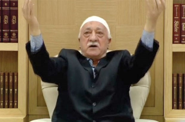 Darbe sonrası çarpıcı anket sonuçları seçimi bilen Adil Gür açıkladı