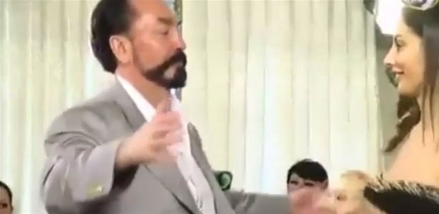 Adnan Oktar'dan ilginç açıklamalar