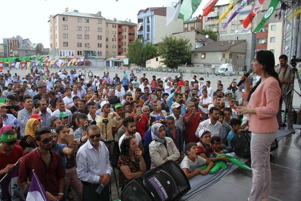 HDP Ağrı mitinginde şoka uğradı