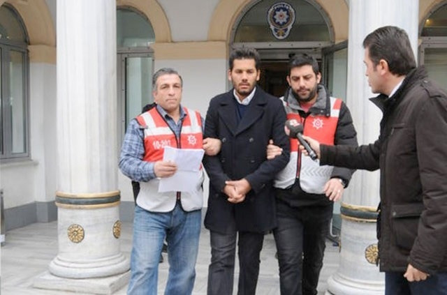Rüzgar Çetin mahkemeye başvurdu: Geçmişimi silin !
